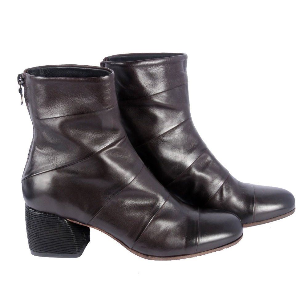 Ink ankle boots butter soft folded lther dark Brn